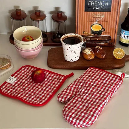 Oven Mitts & Pot Holder Set